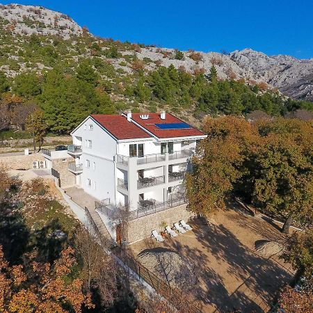Apartmani Villa Paulo Starigrad Paklenica Eksteriør billede
