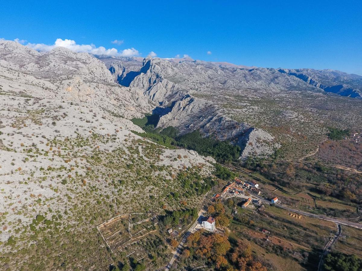 Apartmani Villa Paulo Starigrad Paklenica Eksteriør billede